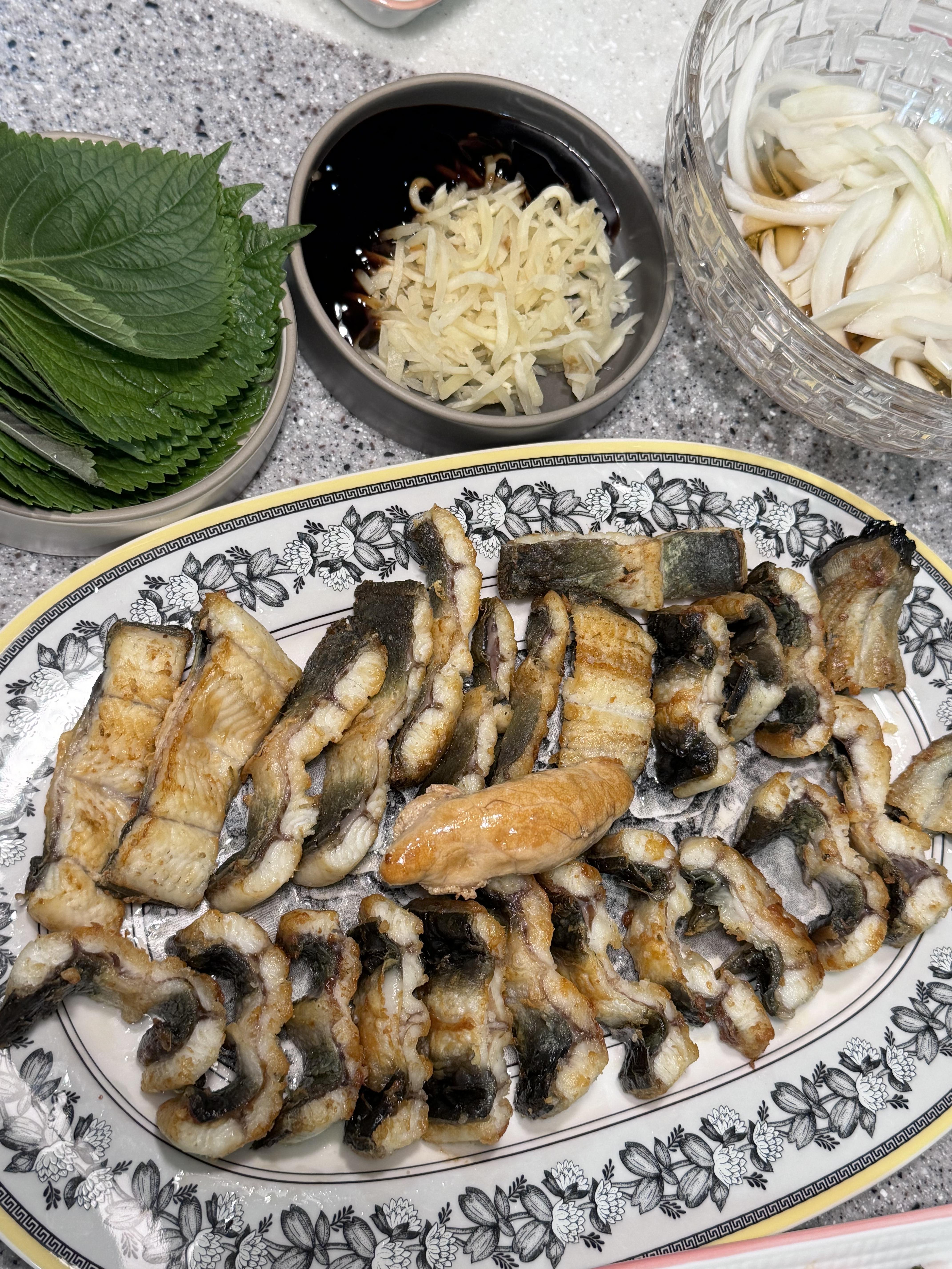 심명진 민물장어 손질장어 1kg(손질후 700g)